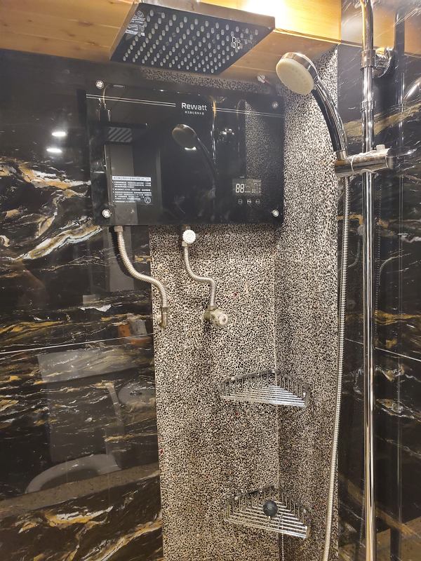 順檍工程行台北・新北台北・新北衛浴裝修｜雙洗手台與浴櫃收納｜洗手檯與衛浴機能更新現場紀錄 05